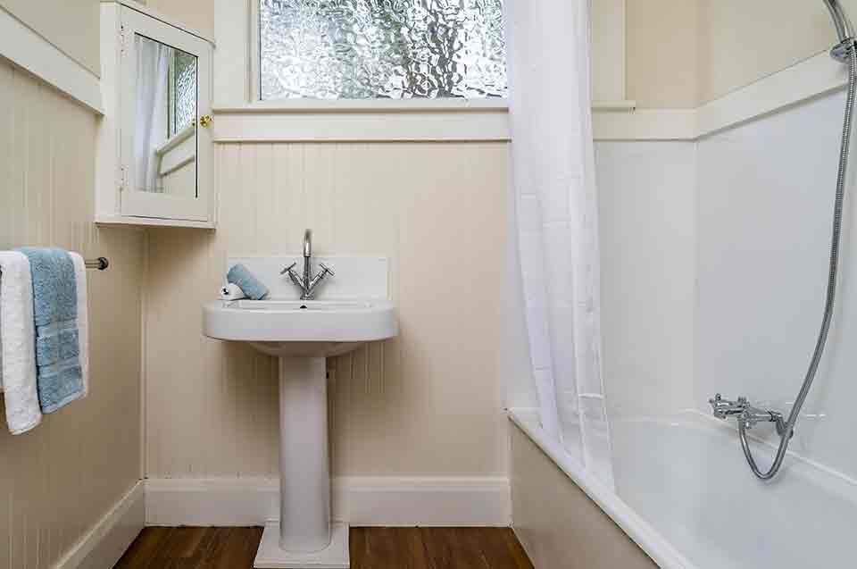 Bathrooms and Toilets Functionality | Minimum Housing Standards | MHS Inspect