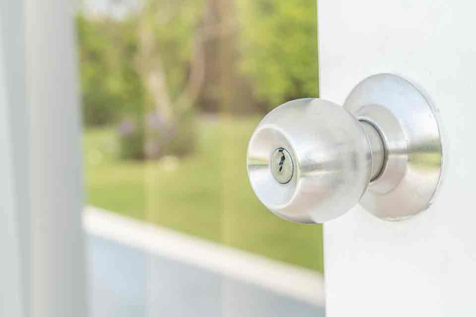 Locks on Windows and Doors | Minimum Housing Standards | MHS Inspect